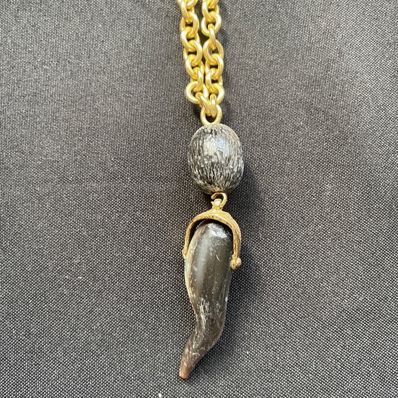 Roberto Cavalier Gold Necklace - Picture 2 of 3